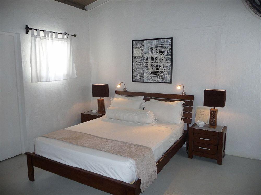 Esprit Libre Restaurant & Guest House Grand Baie Bagian luar foto